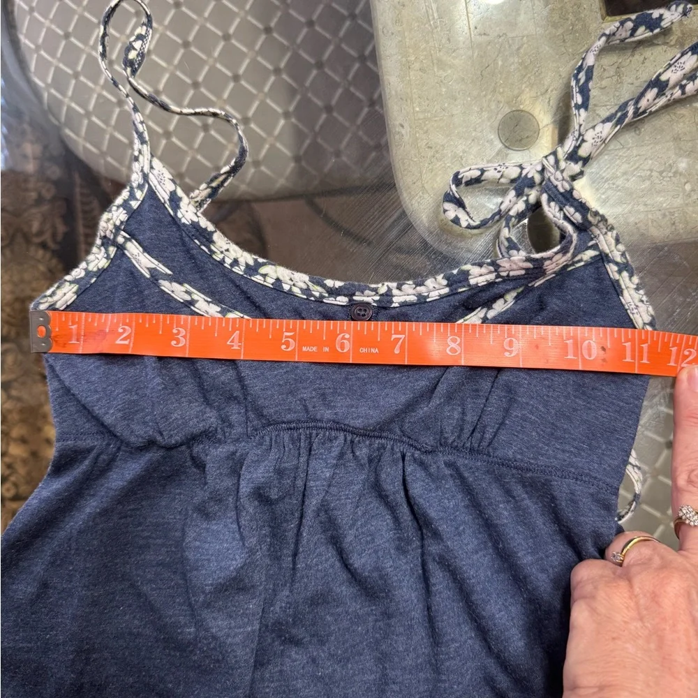 Hollister Vintage Y2K 2000’s Dark Blue BabyDoll Cut Tank Top with Floral Trim Sm - Picture 11 of 11